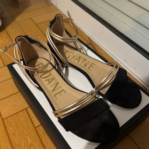 Sandals new size 39, black slippers