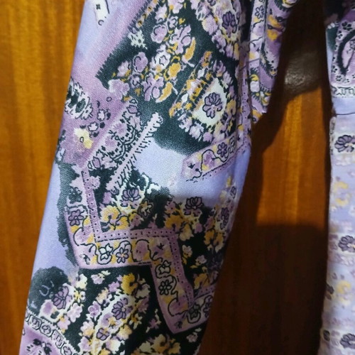INC blouse like new, size S fitting M-L, black and purple