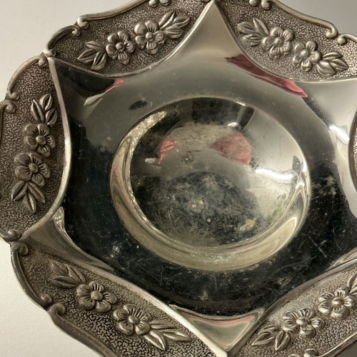 Silver-plated bowl for candies or chocolates used