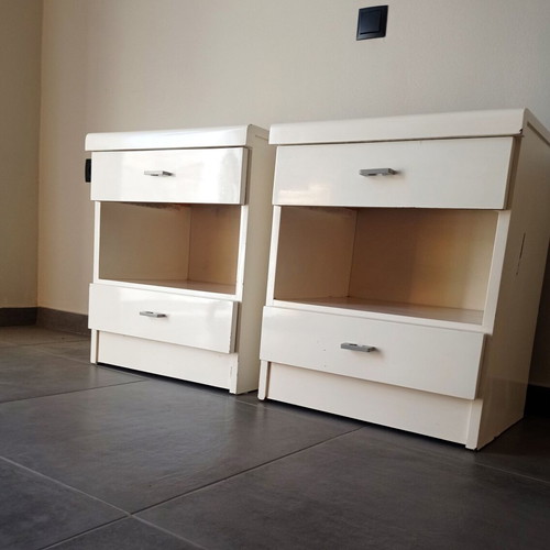 White nightstands set with drawers used, pack of 2