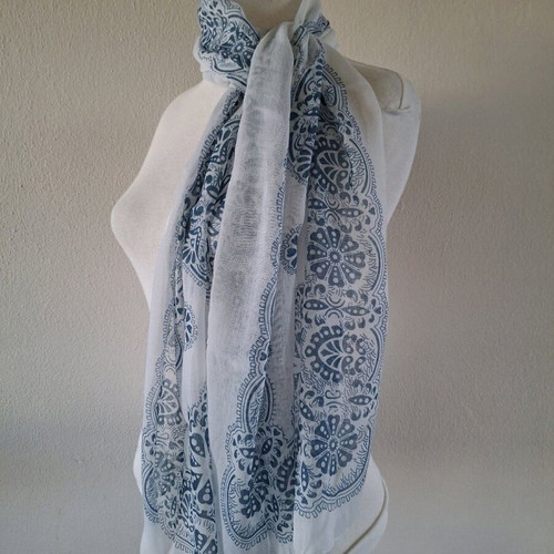Scarf like new, summer style, white and blue