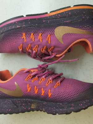 Nike running shoes used, size 38.5, multicolor