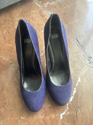 BSB Suede Pumps Size 39 Like New Purple