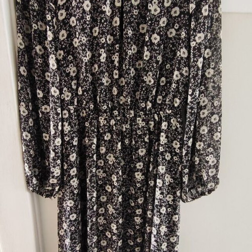 Mango midi dress new with waist elastic and honeycomb pattern