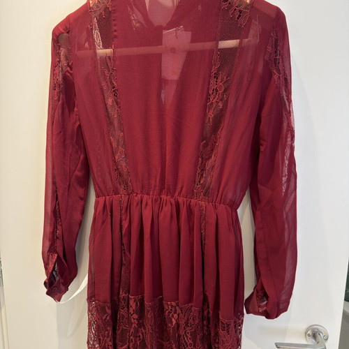 Missguided burgundy lace dress new, size S M