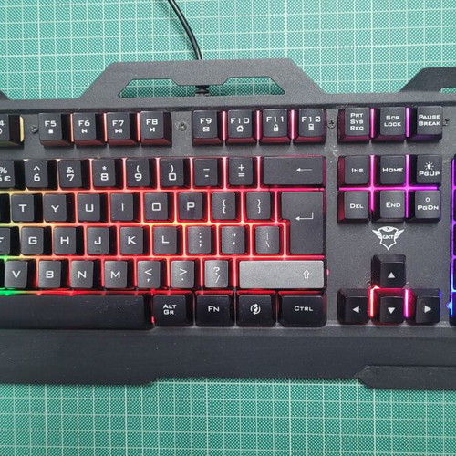 Trust GXT 856 Torac Gaming Keyboard RGB used