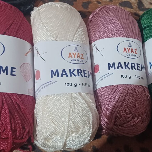 Ayaz Macrame yarn set, ecru, pink, green, red