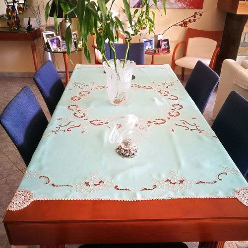 Vintage linen cutwork tablecloth handmade new veraman with knitted motifs