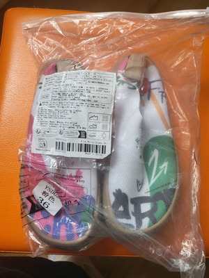 Snickers athletic shoes new, size 36, multicolor with waterproof fabric