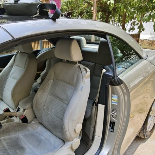 Volkswagen Eos 2008 like new, 1.6L petrol, manual, 180000 km