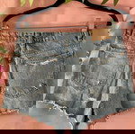  Zara Trafaluc σκισμένα μπλε τζιν σορτς με εφαρμογή ροζ και κουμπί, μέγεθος 8