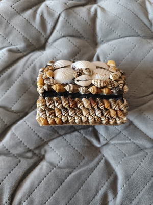 Small jewelry box decorated with seashells like new