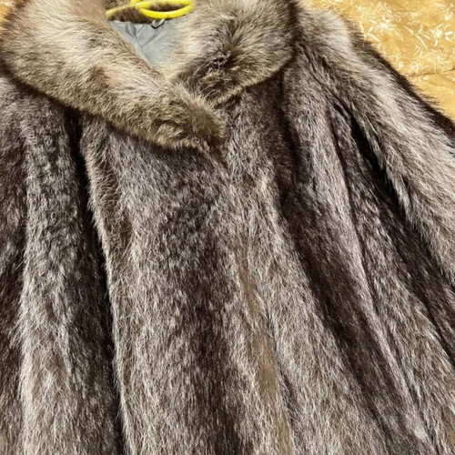 Raccoon fur coat like new, size L, gray brown