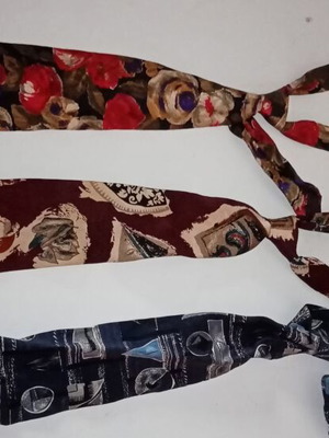 Vintage ties, set of 4