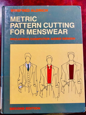 Metric pattern cutting for menswear second edition used