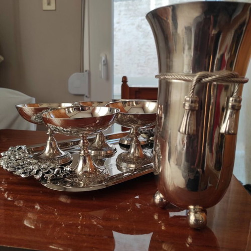 Set of silver-plated tray with six ice cream glasses and vase like new