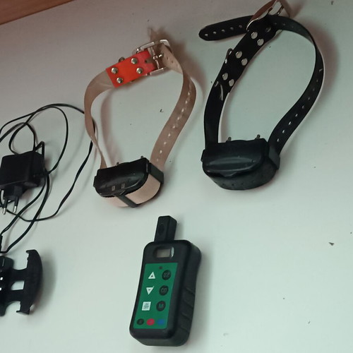 Electric dog training collars used, pack of 2 with remote and charger