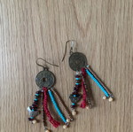 Dangling earrings unused