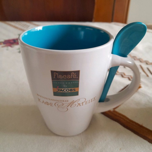 Jacobs mugs set of 2 with spoon, new, French coffee size