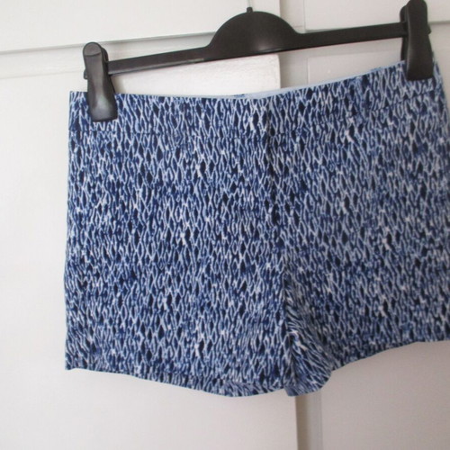 Shorts size S, like new, blue and white