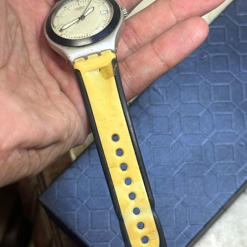 Swatch Irony YGS4012 “Live And Let Die” James Bond Collection used 2002