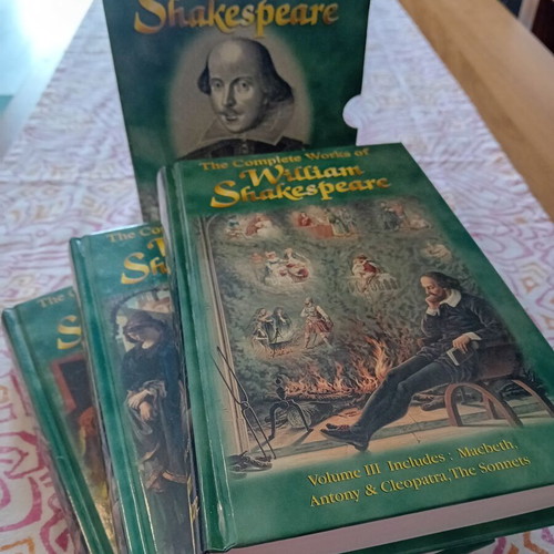 The Complete Works of William Shakespeare 3-Volume Box Set like new