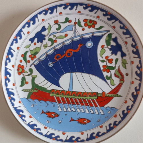 G.S. Presenta Ltd Rhodes Ceramic Plate 24cm 24K Gold like new