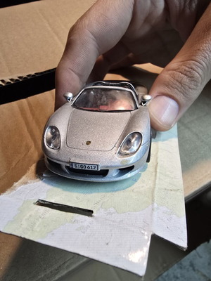 Porsche Carrera GT model like new