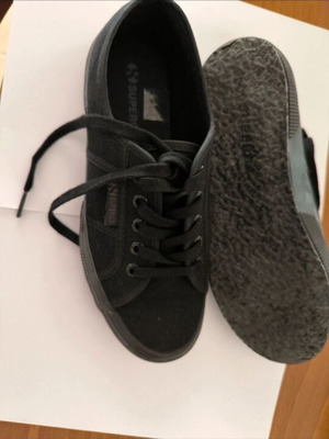 Superga αθλητικά παπούτσια μαύρα μέγεθος 38 καινούργια με κορδόνια