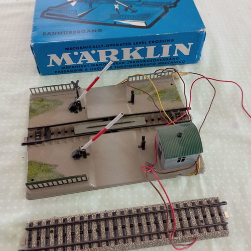 Marklin railway crossing used, illuminated