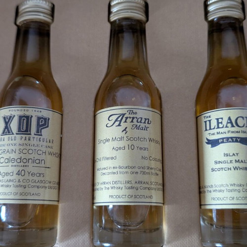 Whiskey miniature collectible gift set new