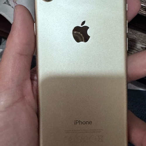 iPhone 7 32g used, parts only
