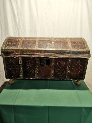 Chest with leather and bronze used, 1891 Smyrna era dowry
