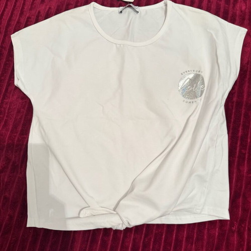 White women's blouse with design new, size 16