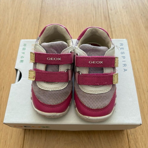 Geox baby shoes used with velcro No 20
