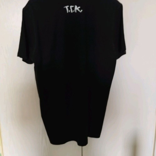 A Deep black t-shirt size M new