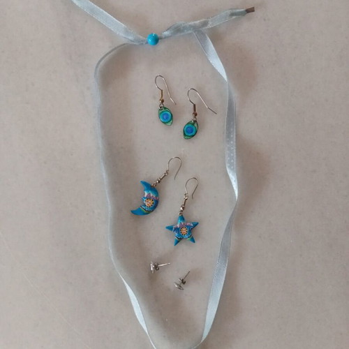 Youth jewelry sets with turquoise and red satin chokers
