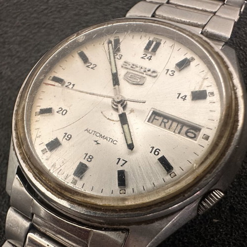Seiko 5 vintage 70s automatic wristwatch used, silver