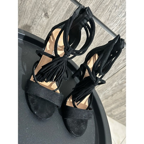 Black suede high-heeled sandals like new, size 36