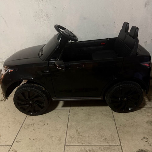 Land Rover electric car like new, two-seater with 1:30 hours battery life