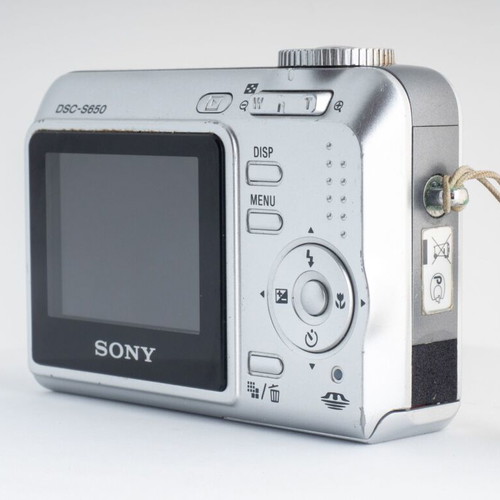 Sony Cyber-shot DSC-S650 digital camera, 7.2MP, 3x optical zoom