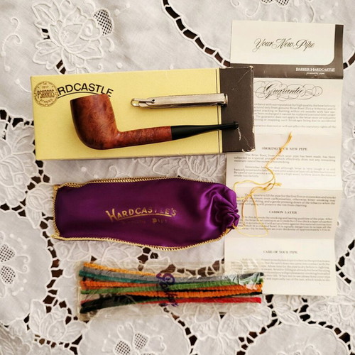 Vintage Hardcastle’s Rocket Club briar pipe used with box and pouch