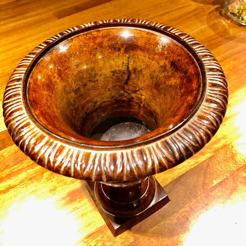 Vintage iron vase set like new, two sizes