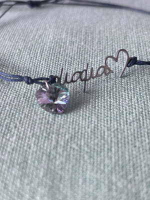 Handmade bracelet with heart bead and mama element like new, black