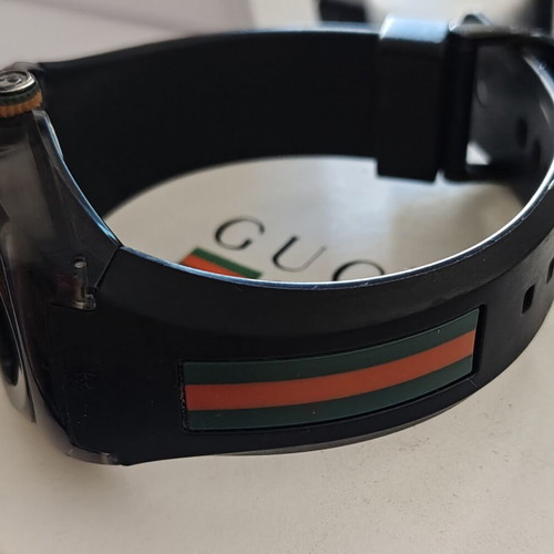 Gucci Sync 137.1 XXL men's watch, black