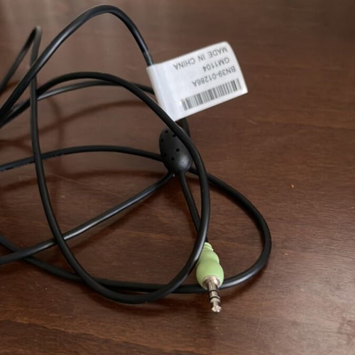3.5mm Jack Male to 3.5mm Jack Male Cable like new, 1.5 m with ferrite