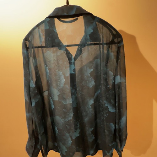 Mind Matter shirt like new, black and blue, size S
