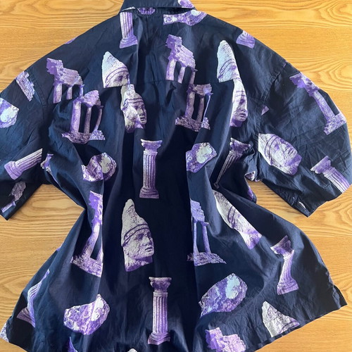 H&M Shirt XXL with perfect print like new, blue and purple
