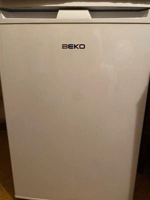 Beko mini fridge 114lt