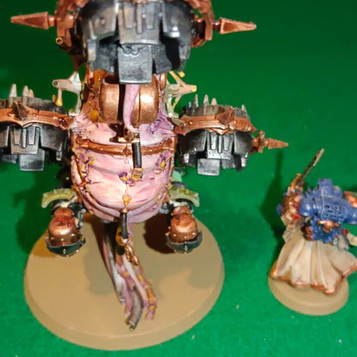Warhammer 40K Painted Miniatures Set 13 new, 2 various miniatures